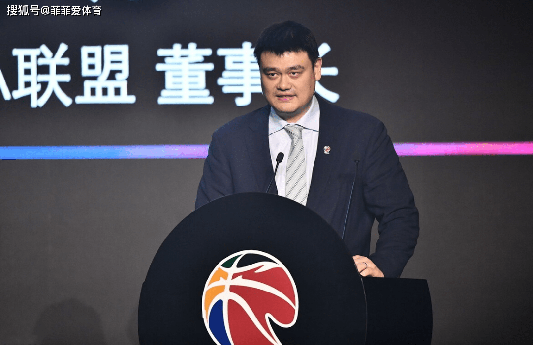 社区盾窗口期走向成谜，曼联单刀错失，赛场秩序良好，临场指挥获称赞(曼联曼城社区盾时间)-开云体育官网